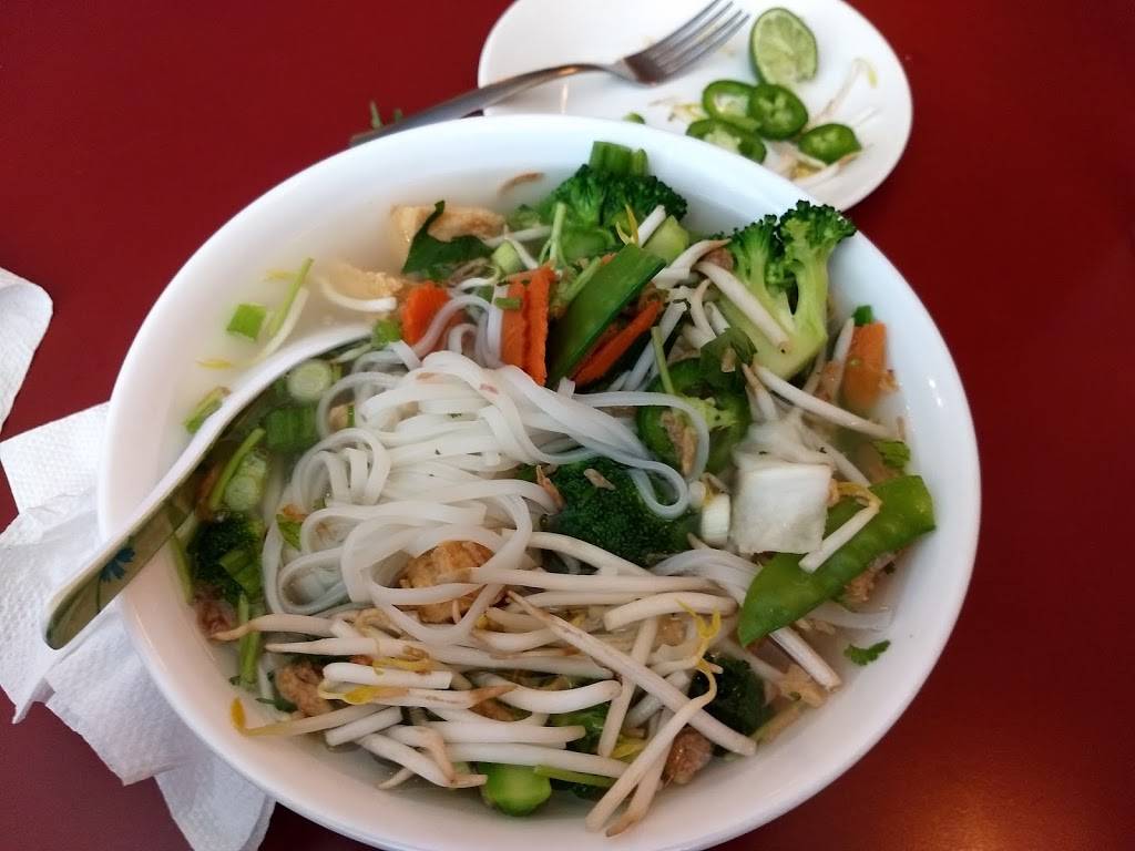 Pho 79 Restaurants | restaurant | 2233 Energy Park Dr #800, St Paul, MN 55108, USA | 6516442327 OR +1 651-644-2327
