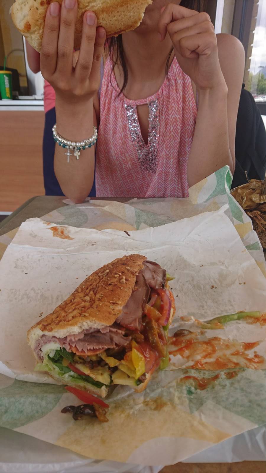 Subway | meal takeaway | 11111 Menaul Blvd NE, Albuquerque, NM 87112, USA | 5052966783 OR +1 505-296-6783