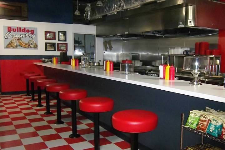 Crown Town Grill | restaurant | 107 N Main St, Crown Point, IN 46307, USA | 2196611955 OR +1 219-661-1955