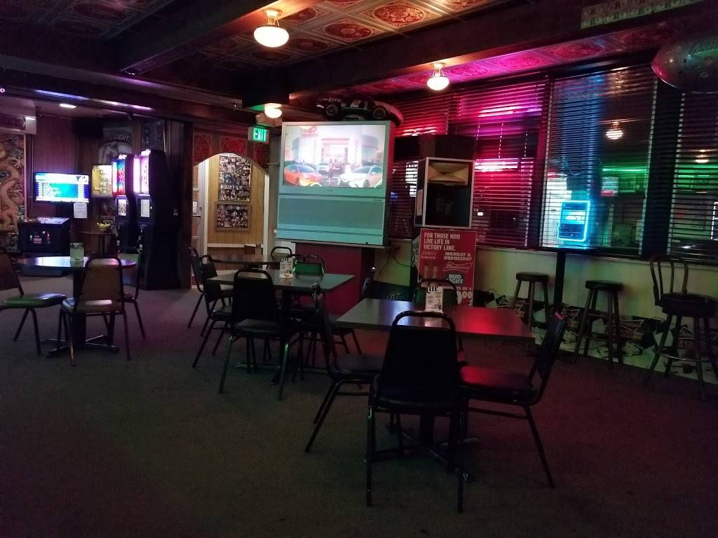 Weebles Bar & Grill | restaurant | 3725 Shadeland Ave, Indianapolis, IN 46226, USA | 3175418471 OR +1 317-541-8471