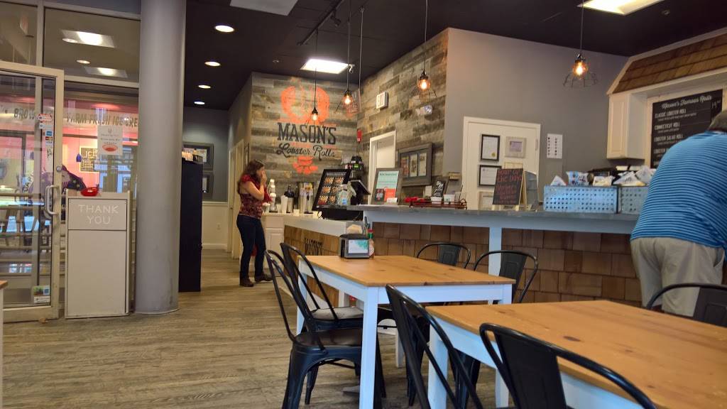 Masons Famous Lobster Rolls | restaurant | 188 Main St, Annapolis, MD 21403, USA | 4102802254 OR +1 410-280-2254