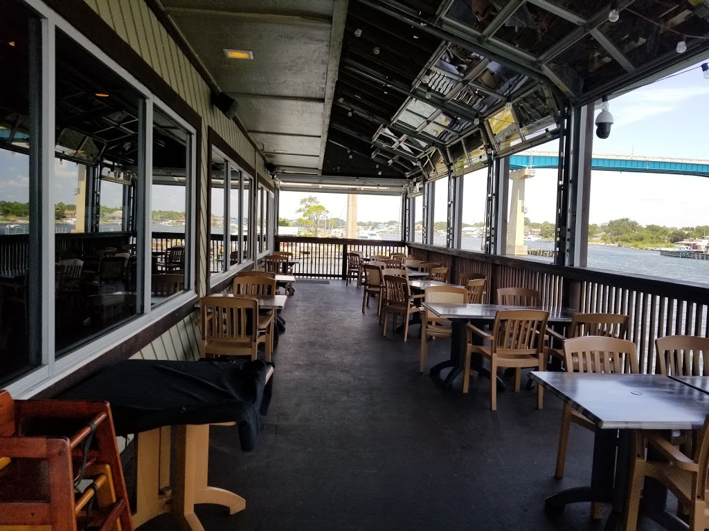 Oyster Bar Restaurant and Marina | restaurant | 13700 River Rd, Pensacola, FL 32507, USA | 8504925600 OR +1 850-492-5600