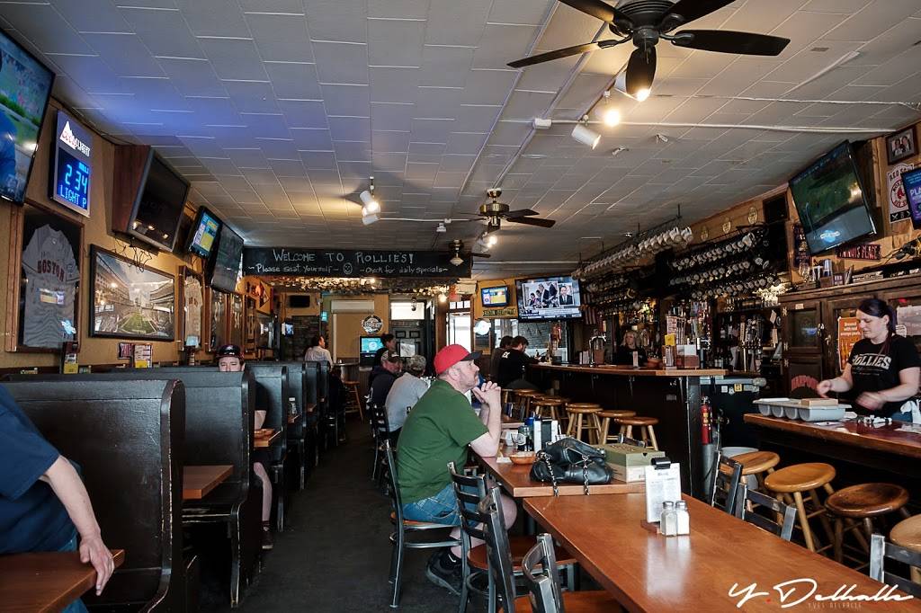 Rollies Bar and Grill | restaurant | 37 Main St, Belfast, ME 04915, USA | 2073384502 OR +1 207-338-4502