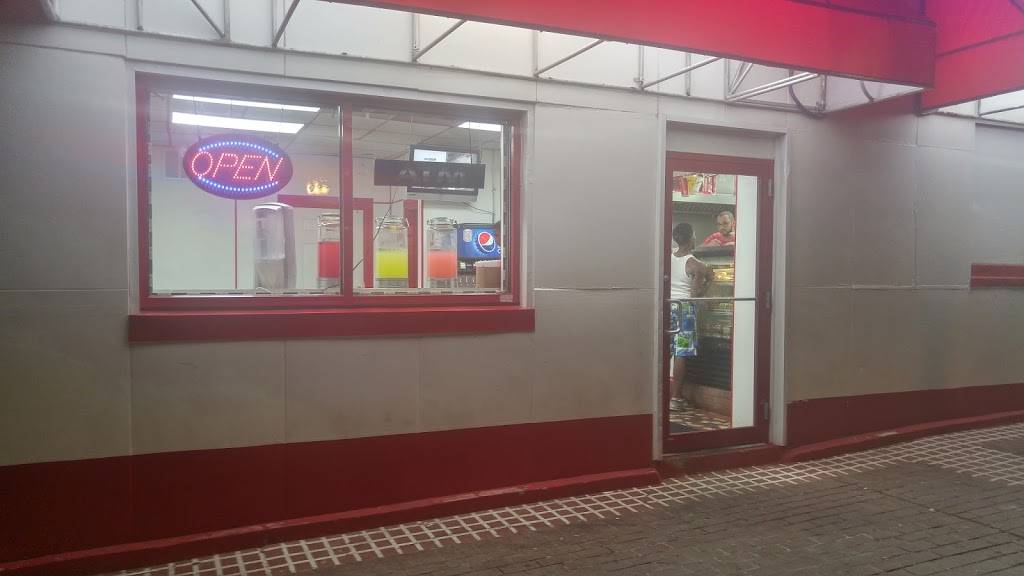 HipHop Fish & Chicken | restaurant | 433 Merryman Ln, Baltimore, MD 21218, USA | 4103661111 OR +1 410-366-1111