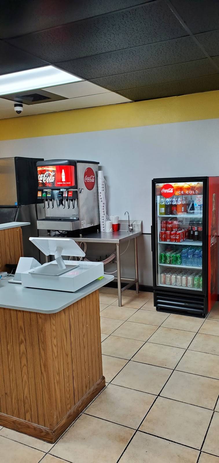 Cristelas | restaurant | 4141 N 35th Ave, Phoenix, AZ 85017, USA | 6026753607 OR +1 602-675-3607