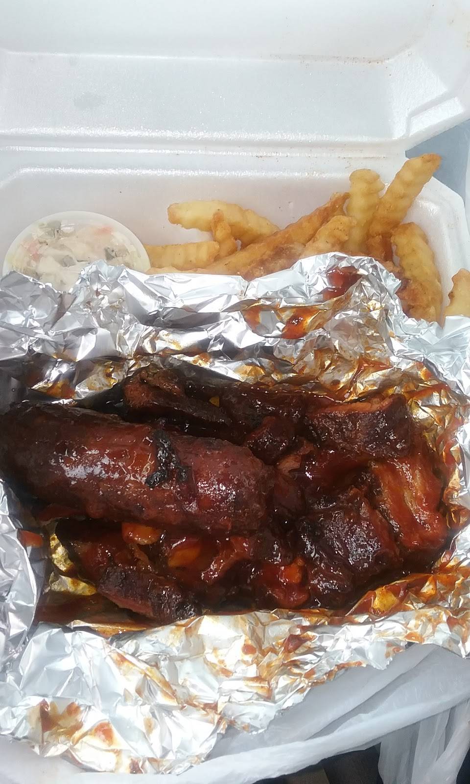 Honey Bays BBQ | restaurant | 1726 Belvidere St, Waukegan, IL 60085, USA | 8472444711 OR +1 847-244-4711