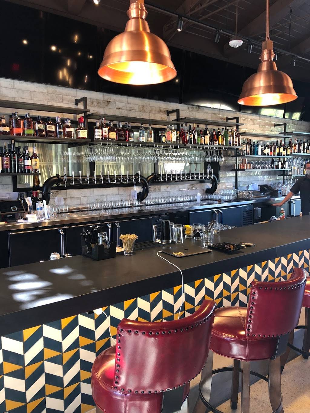 Oscars Brewing Company | restaurant | 29375 Rancho California Rd, Temecula, CA 92591, USA | 9516952422 OR +1 951-695-2422