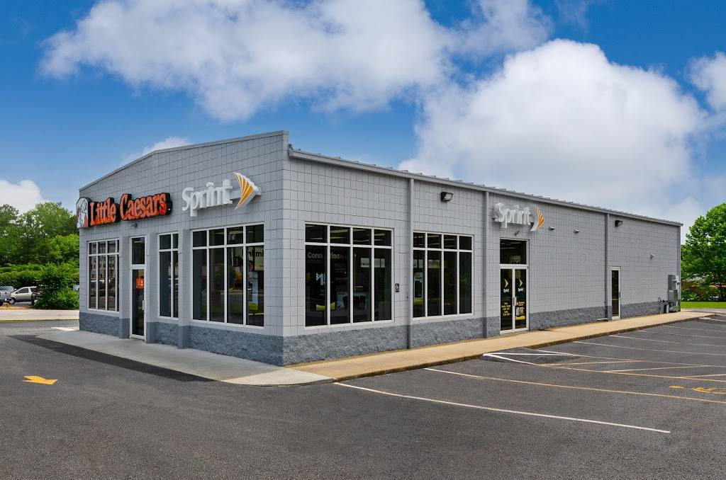 Little Caesars Pizza | meal takeaway | 2010 S Main St, Farmville, VA 23901, USA | 4343942233 OR +1 434-394-2233