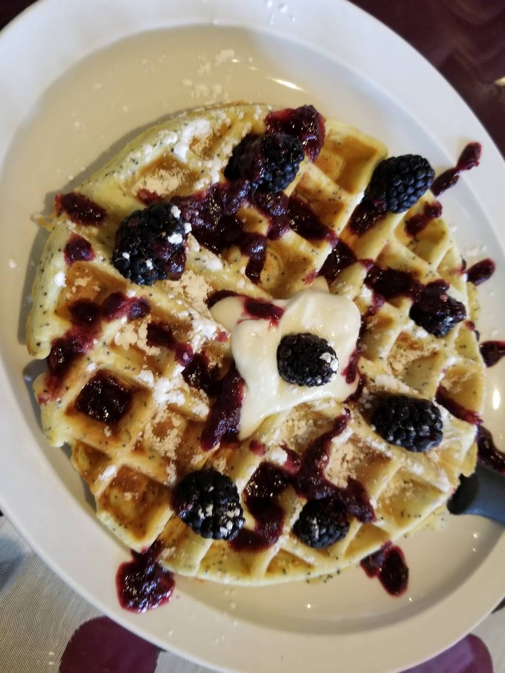 Cafe On Main | restaurant | 914 Main St, Pittsburgh, PA 15215, USA | 4127822248 OR +1 412-782-2248