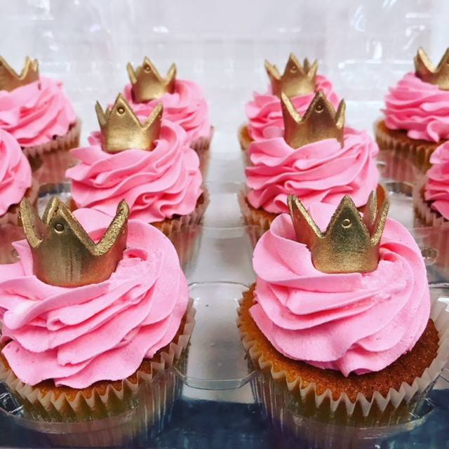 Celebrity Café & Bakery | bakery | 10720 Preston Rd #1016, Dallas, TX 75230, USA | 2143730783 OR +1 214-373-0783