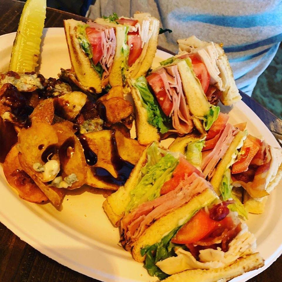 St. Johns Tavern | restaurant | 572 N Citrus Ave, Crystal River, FL 34428, USA | 3527946367 OR +1 352-794-6367