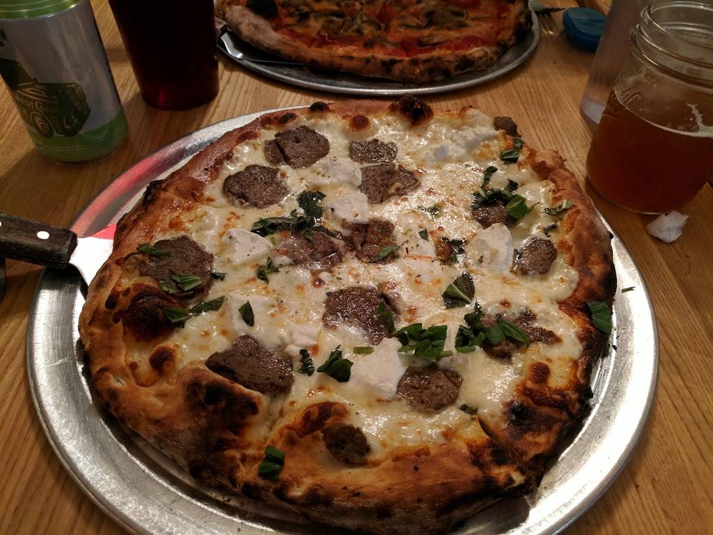 Arte Pizza | restaurant | 109 N 3rd St, Fernandina Beach, FL 32034, USA | 9042771515 OR +1 904-277-1515