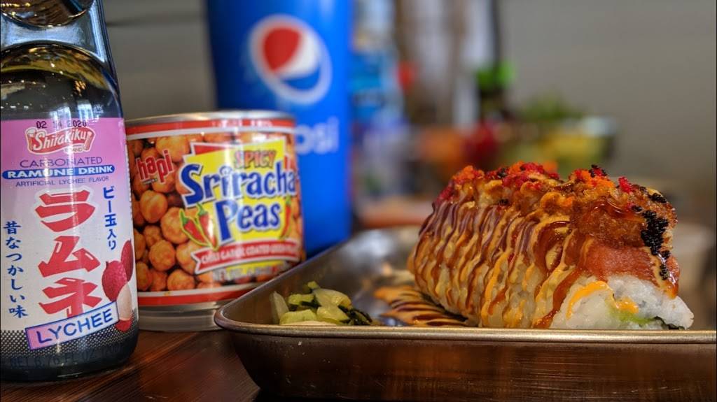 Sushi Freak | restaurant | 6450 N Desert Blvd f103, El Paso, TX 79912, USA | 9152090313 OR +1 915-209-0313