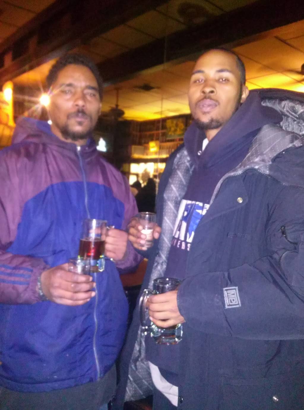 Crown Fried Chicken | restaurant | 849 E Allegheny Ave, Philadelphia, PA 19134, USA | 2157394814 OR +1 215-739-4814