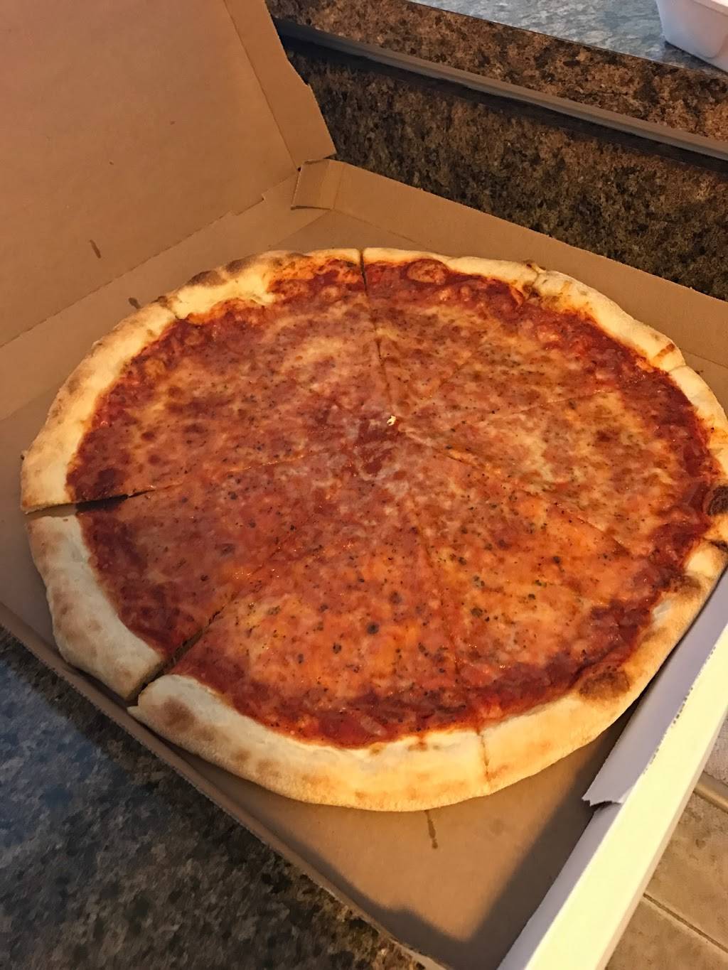 Lucas New York Style Pizza | restaurant | 3451 Darrow Rd, Stow, OH 44224, USA | 3306889595 OR +1 330-688-9595