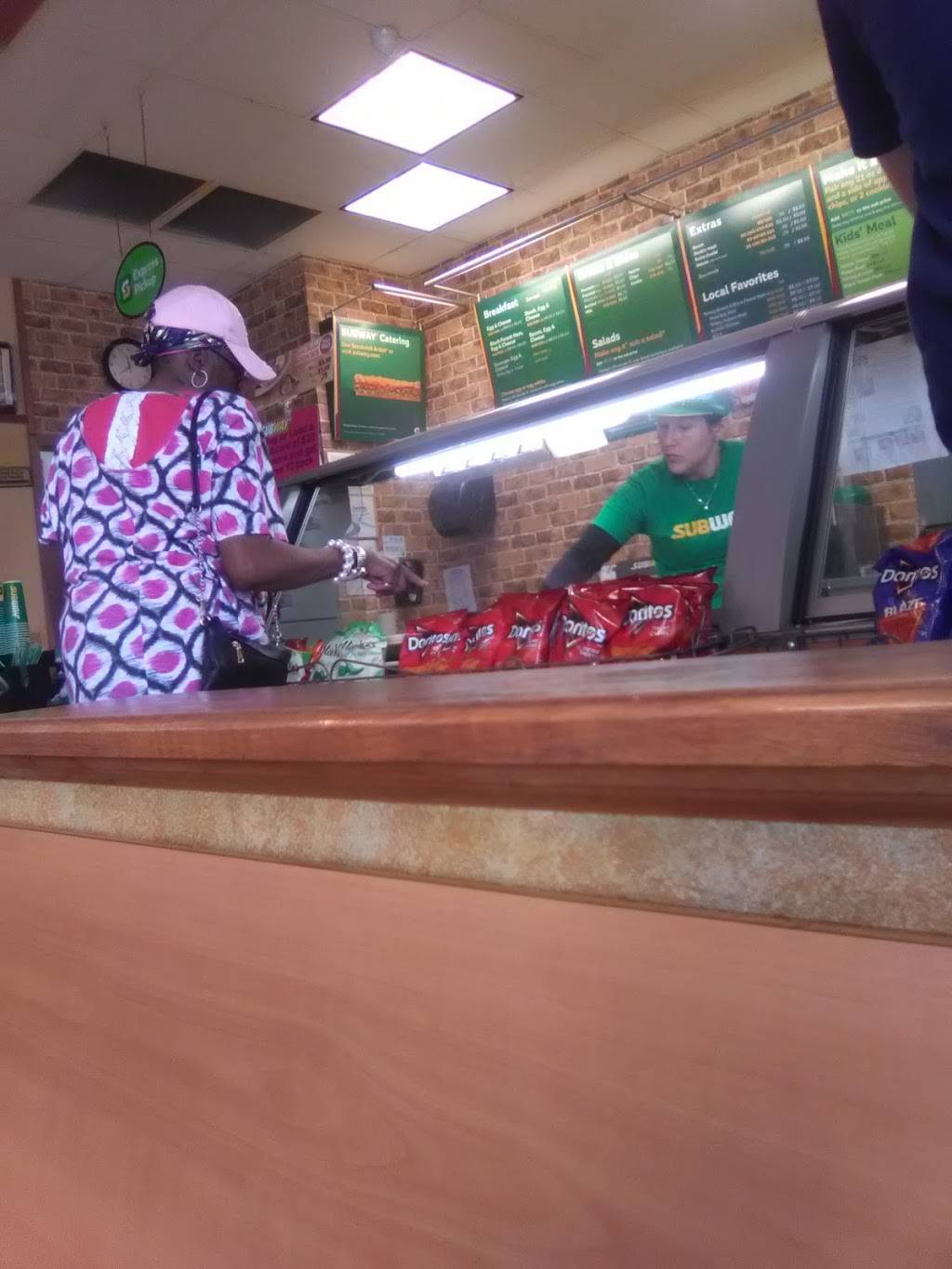 Subway | meal takeaway | 6627 MS-63, Moss Point, MS 39563, USA | 2284746915 OR +1 228-474-6915