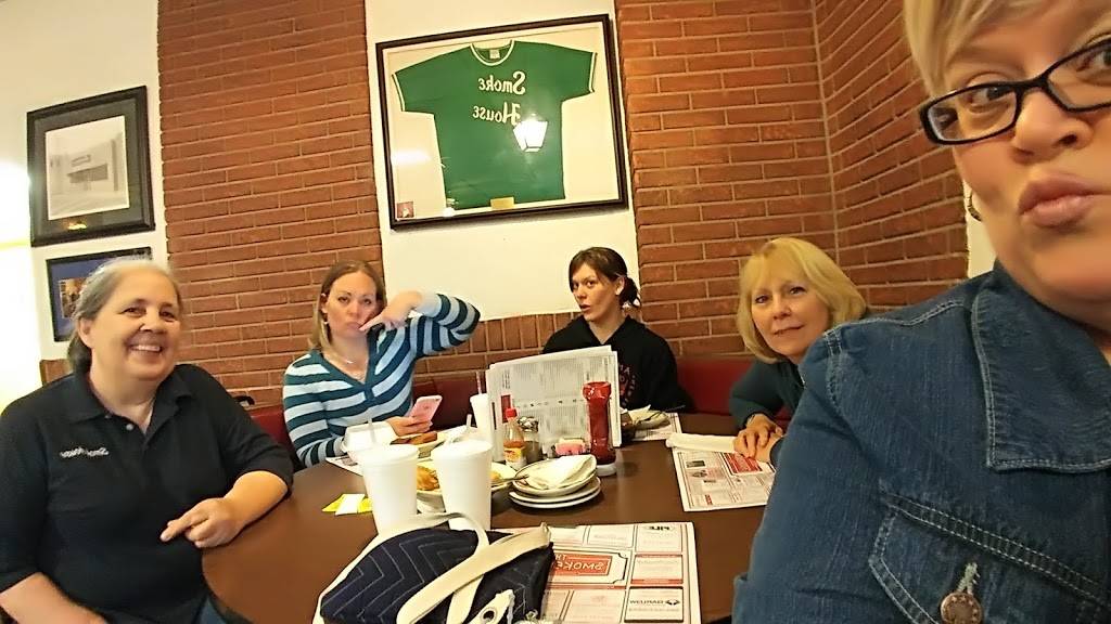 Smokehouse | restaurant | 1549 W Washington St, Charleston, WV 25387, USA | 3043452966 OR +1 304-345-2966