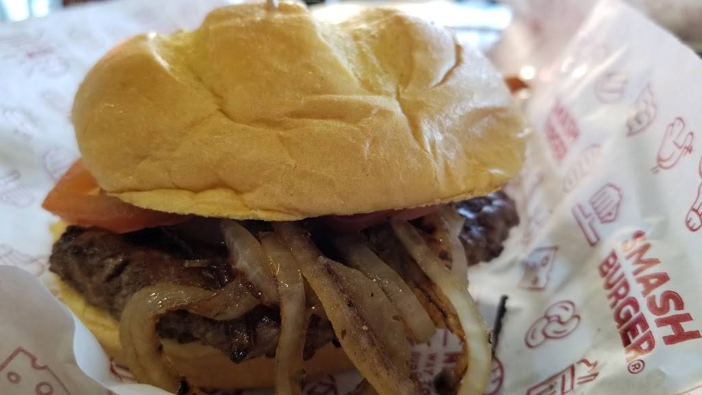 Smashburger | restaurant | 4097 Jericho Turnpike, East Northport, NY 11731, USA | 6314868309 OR +1 631-486-8309