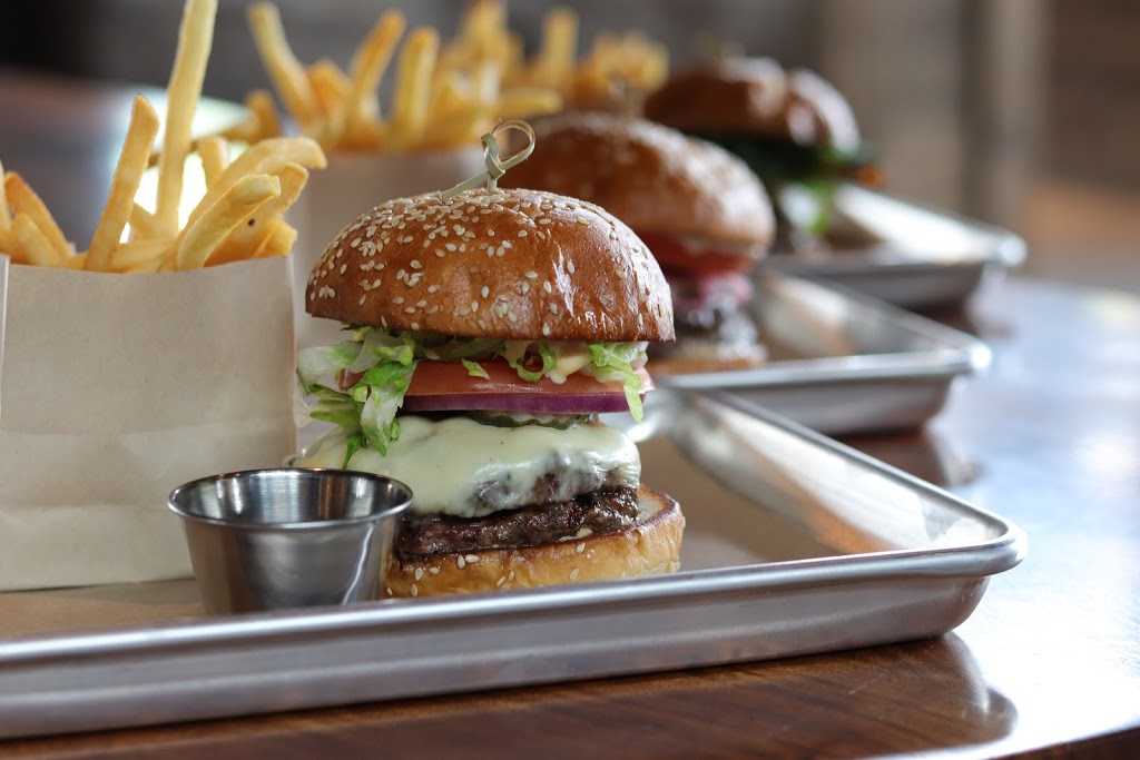 The Double Bull | restaurant | 210 Andover St, Peabody, MA 01960, USA | 9788173670 OR +1 978-817-3670