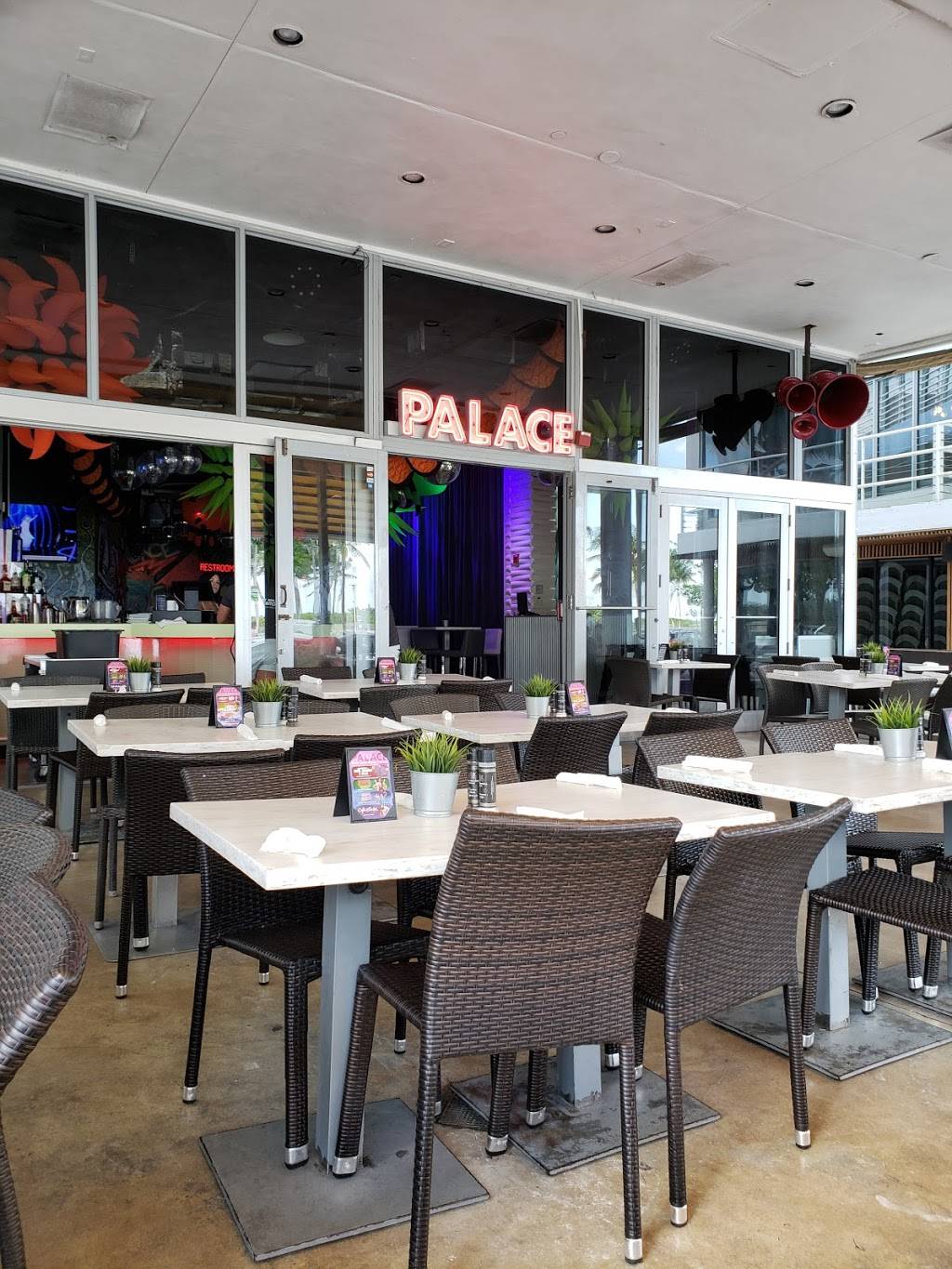 Palace | night club | 1052 Ocean Dr, Miami Beach, FL 33139, USA | 3055317234 OR +1 305-531-7234