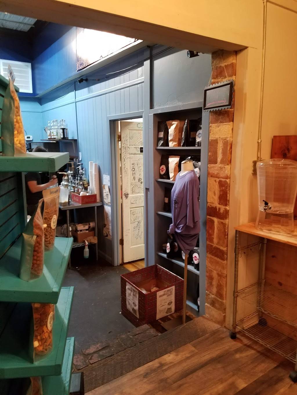 Crave | cafe | 209 Court St, Tupelo, MS 38801, USA | 6622605024 OR +1 662-260-5024