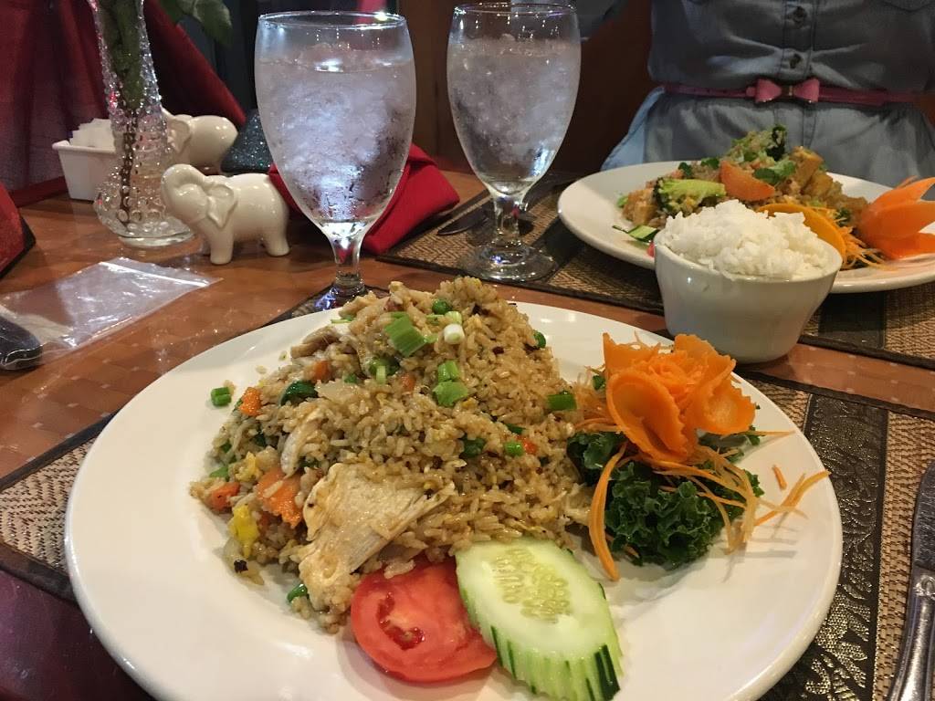 Bounxou Thai | restaurant | 9825 San Jose Blvd #28, Jacksonville, FL 32257, USA | 9046838608 OR +1 904-683-8608