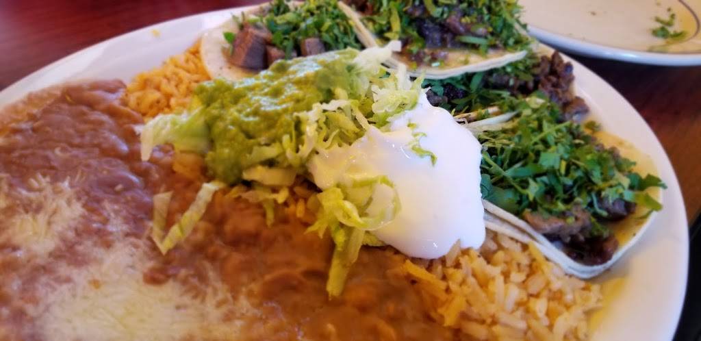 3 Hermanos Taqueria | restaurant | 900 Sterling Pkwy, Lincoln, CA 95648, USA | 9162539107 OR +1 916-253-9107
