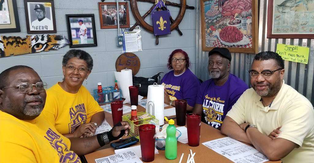 Osyka Seafood | restaurant | 1031 Second St, Osyka, MS 39657, USA | 6015421222 OR +1 601-542-1222