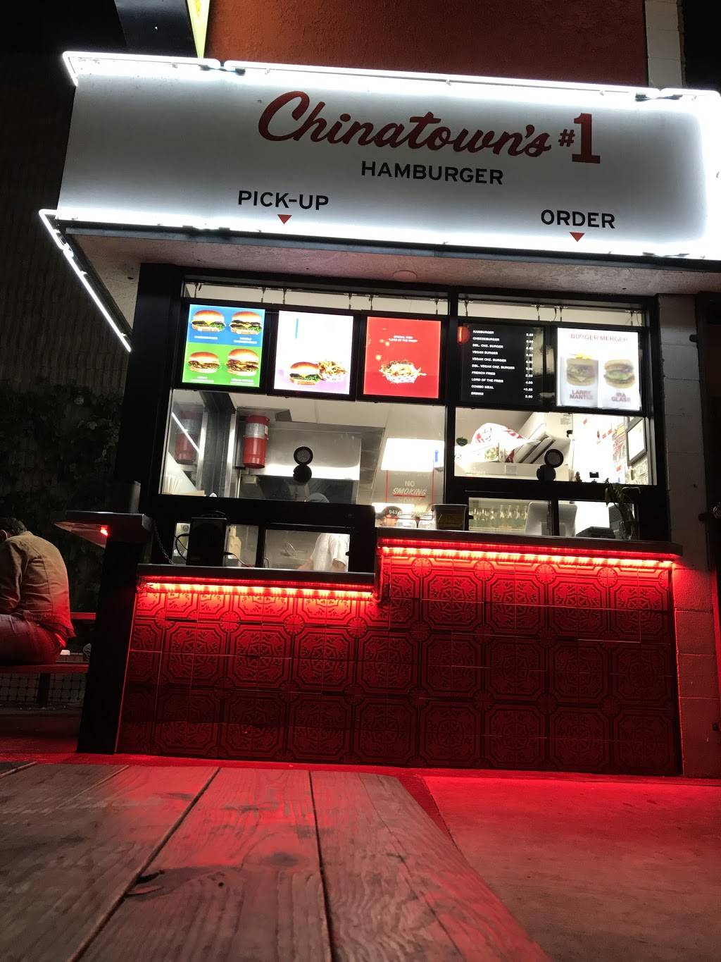 Burgerlords | restaurant | 943 N Broadway #102, Los Angeles, CA 90012, USA | 3234054012 OR +1 323-405-4012