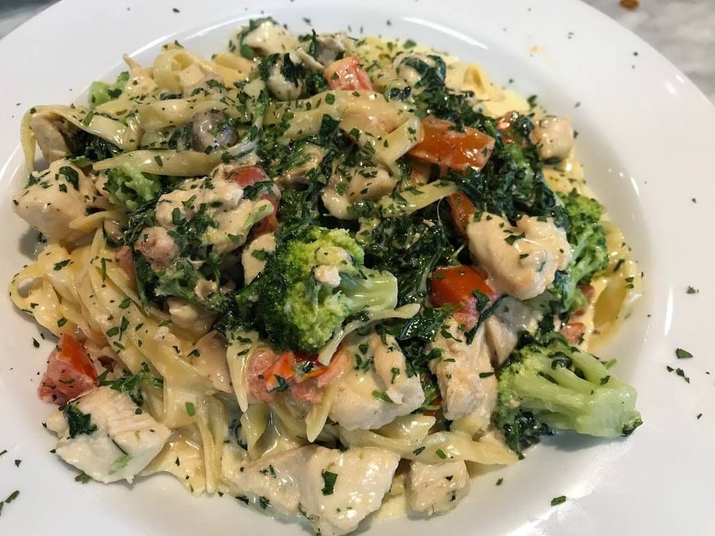 Di Meos Pizzeria | restaurant | 1663 Crofton Center, Crofton, MD 21114, USA | 4107211501 OR +1 410-721-1501