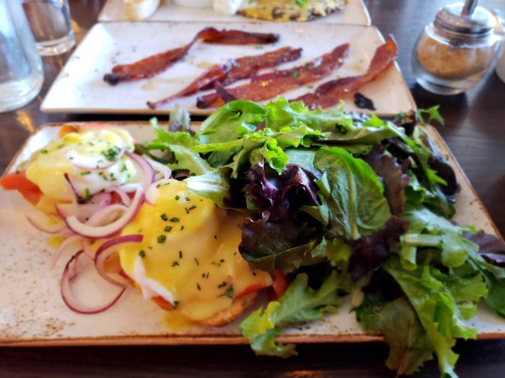 First Watch - Center | restaurant | 2855 S 168th St, Omaha, NE 68130, USA | 4023303444 OR +1 402-330-3444