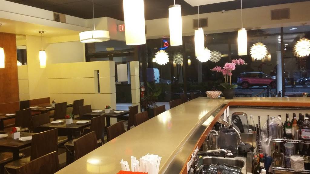 Yindee Thai | restaurant | 8412 Old Keene Mill Rd, West Springfield, VA 22152, USA | 7039927998 OR +1 703-992-7998