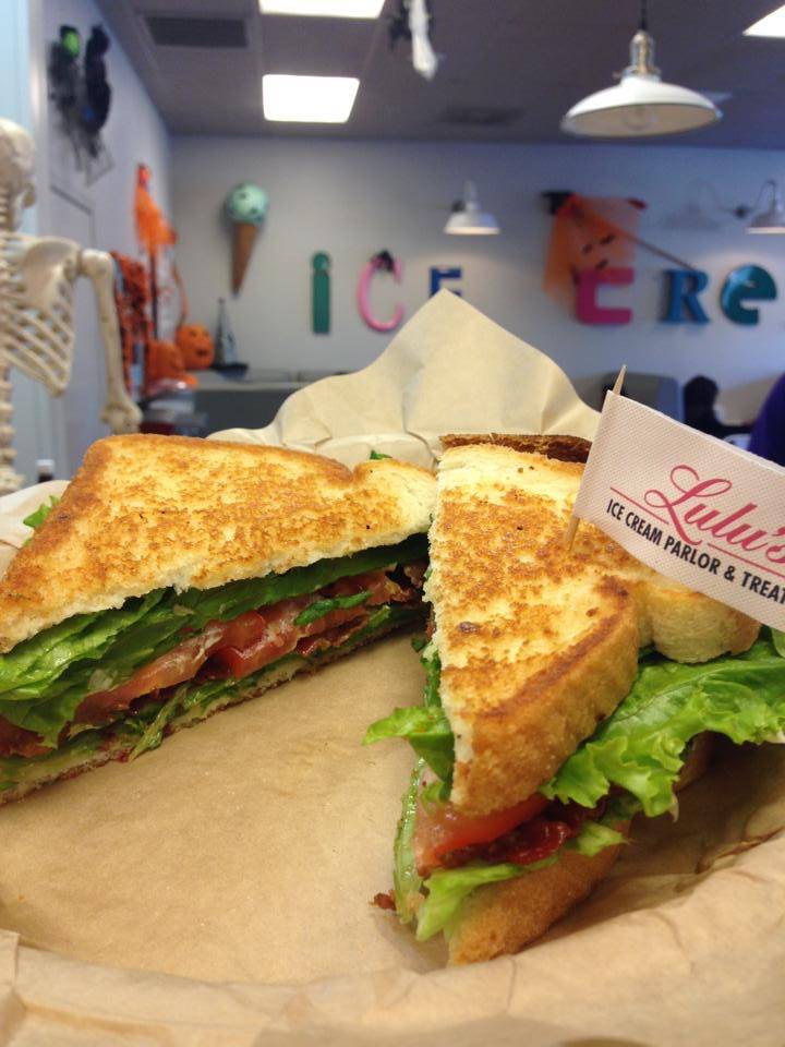 Lulus Ice Cream Parlor | restaurant | 2056 E Canal Dr, Turlock, CA 95380, USA | 2096675858 OR +1 209-667-5858