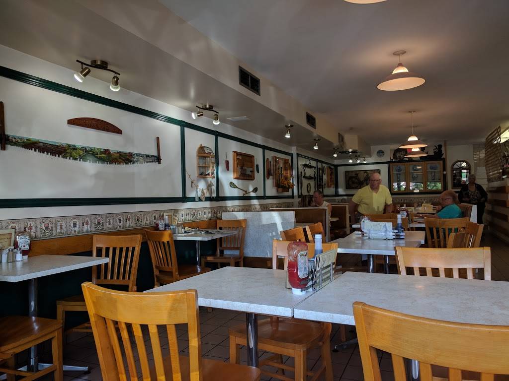 Golden Crisp Fish & Chips | restaurant | 1354 Weston Rd, York, ON M6M 4R8, Canada | 4162458839 OR +1 416-245-8839