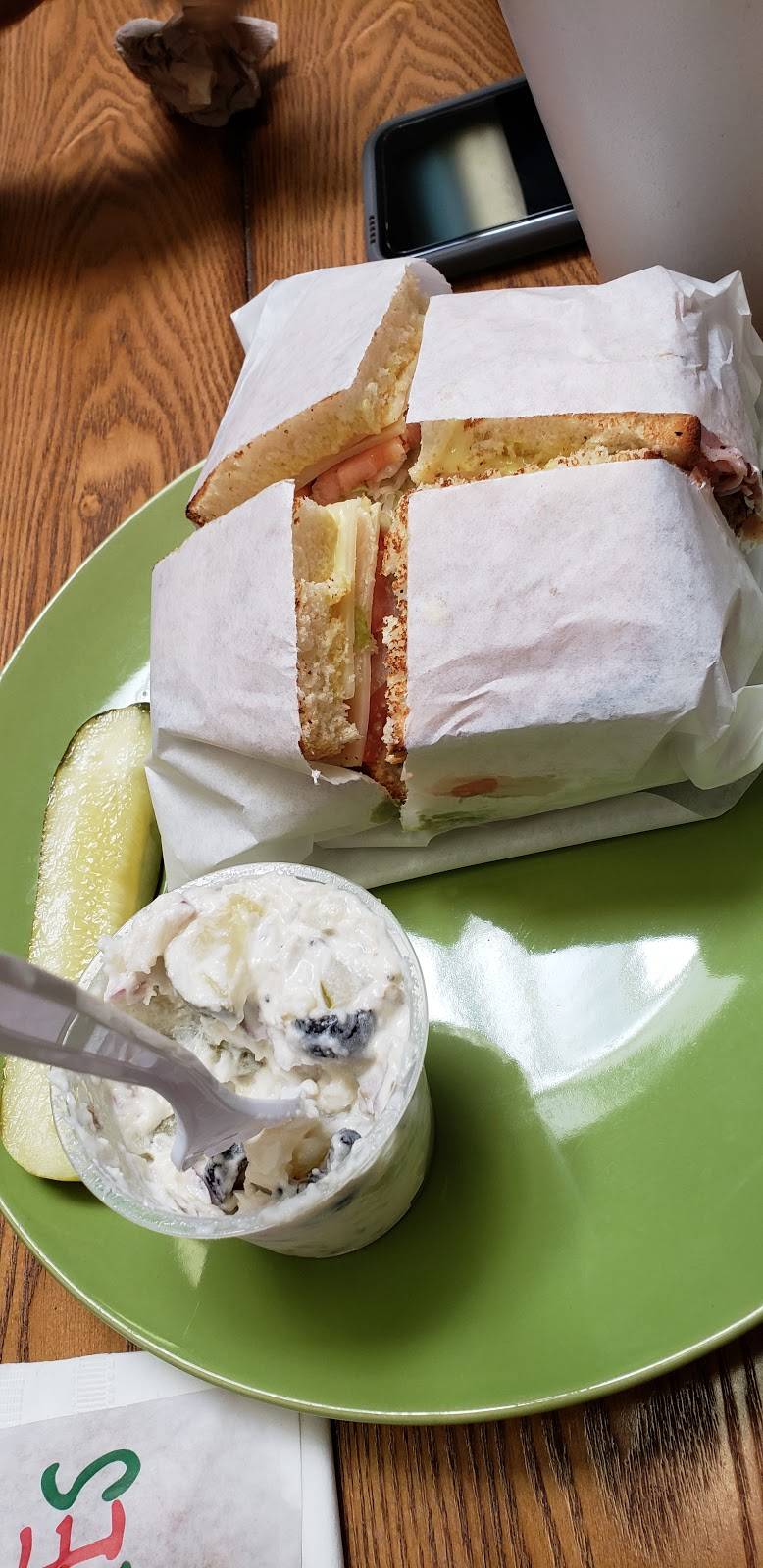 Hometown Emporium | restaurant | 145 E Pine St, Exeter, CA 93221, USA | 5595921250 OR +1 559-592-1250