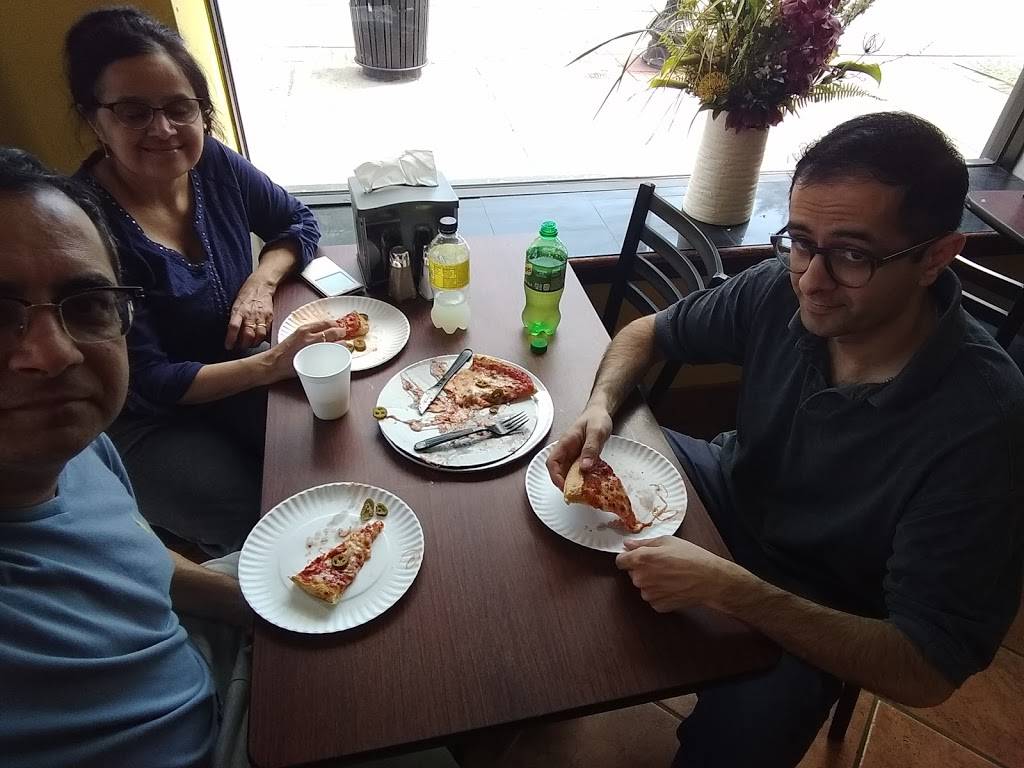 Little Pizza King | meal delivery | 2731, 389 Washington St, Brighton, MA 02135, USA | 6177877800 OR +1 617-787-7800