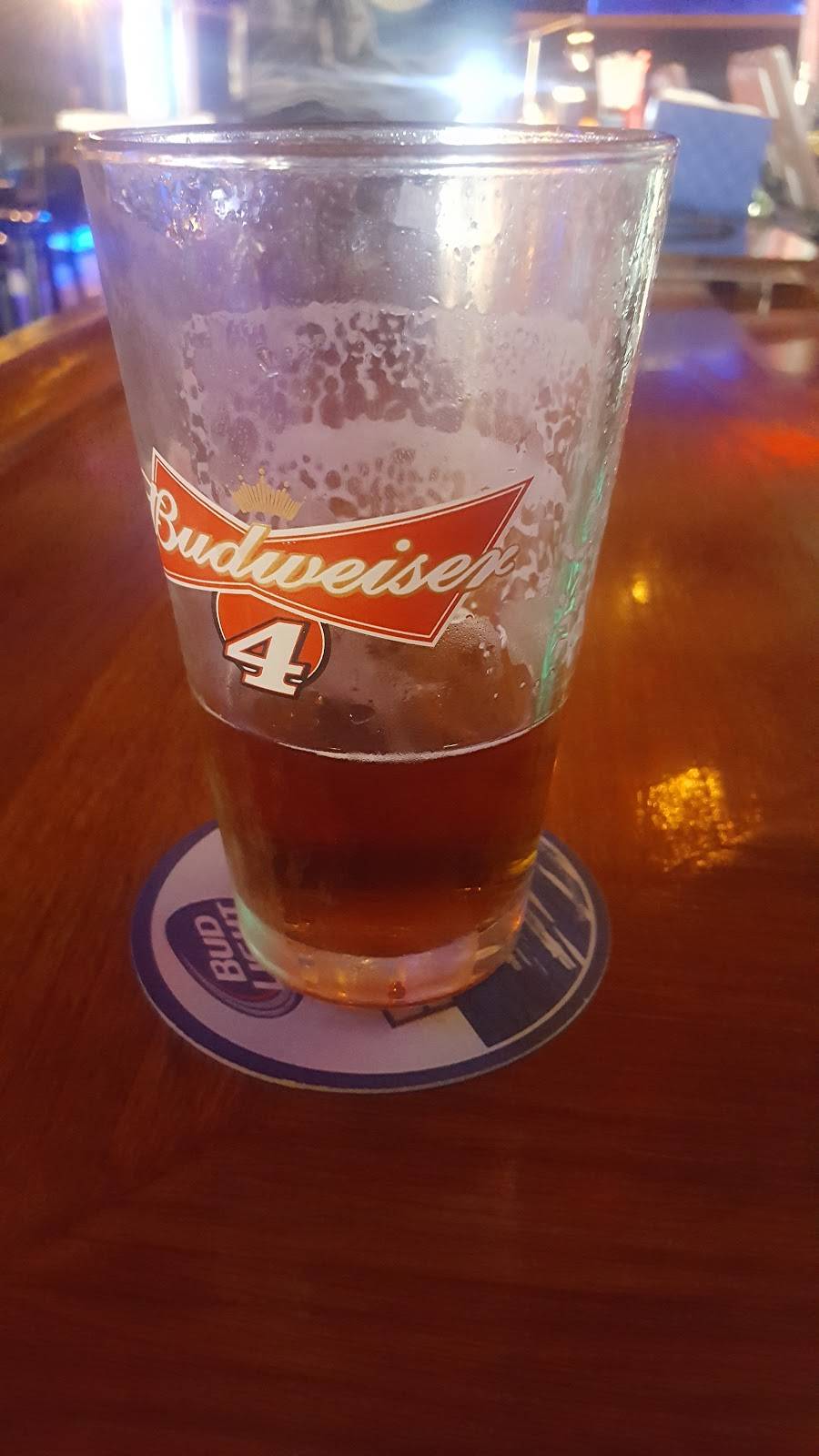 Crave Restaurant and Bar | restaurant | 2001 E Fowler Ave suite b, Tampa, FL 33612, USA | 8134881753 OR +1 813-488-1753