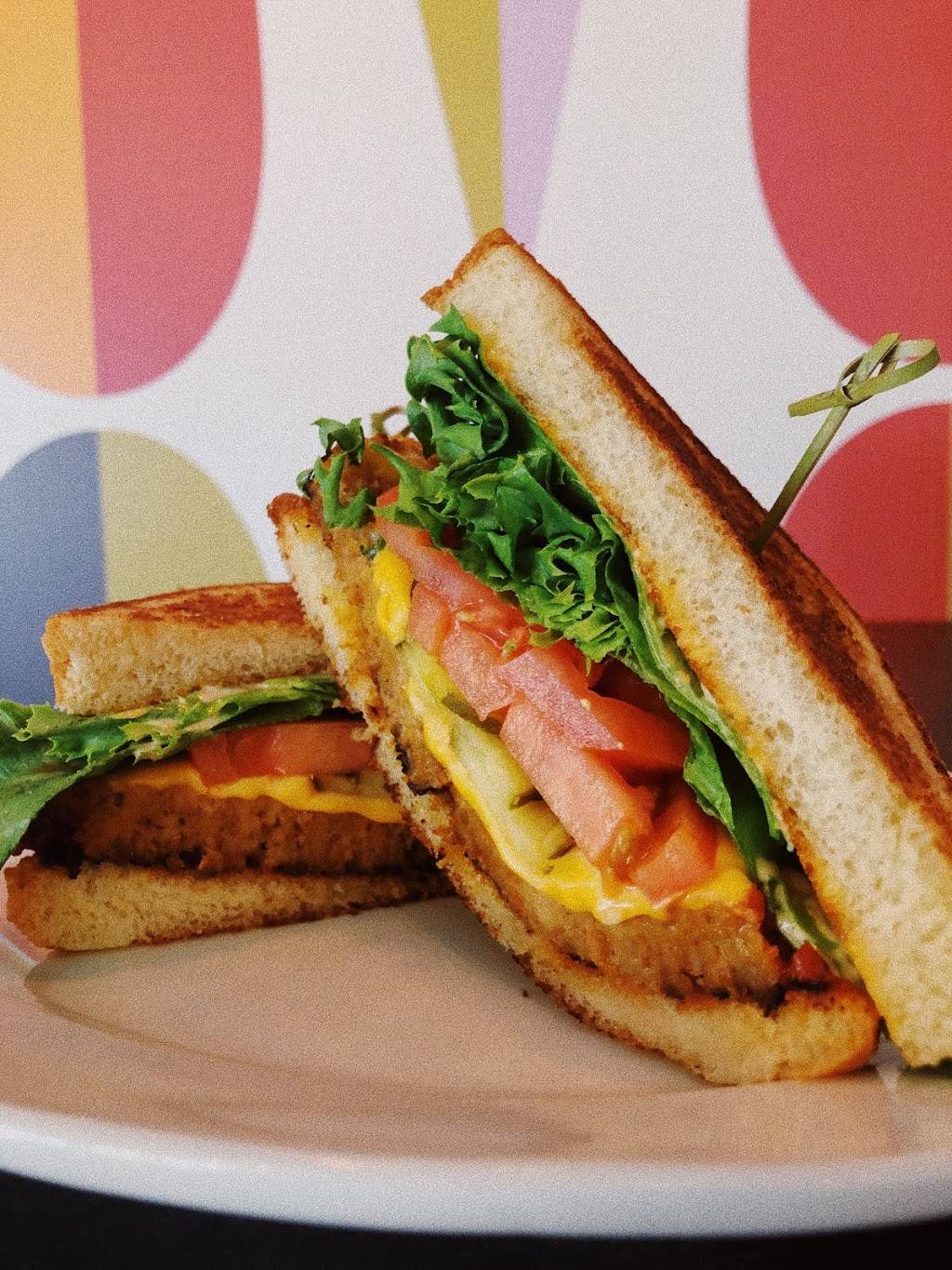 Goody Boy Diner and Dive | restaurant | 1144 N High St, Columbus, OH 43201, USA | 6144002317 OR +1 614-400-2317