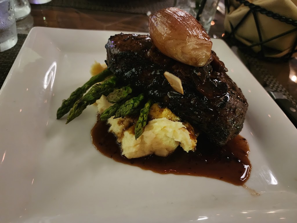 Two Fillets | restaurant | 10395 Tamiami Trail N, Naples, FL 34108, USA | 2397880222 OR +1 239-788-0222