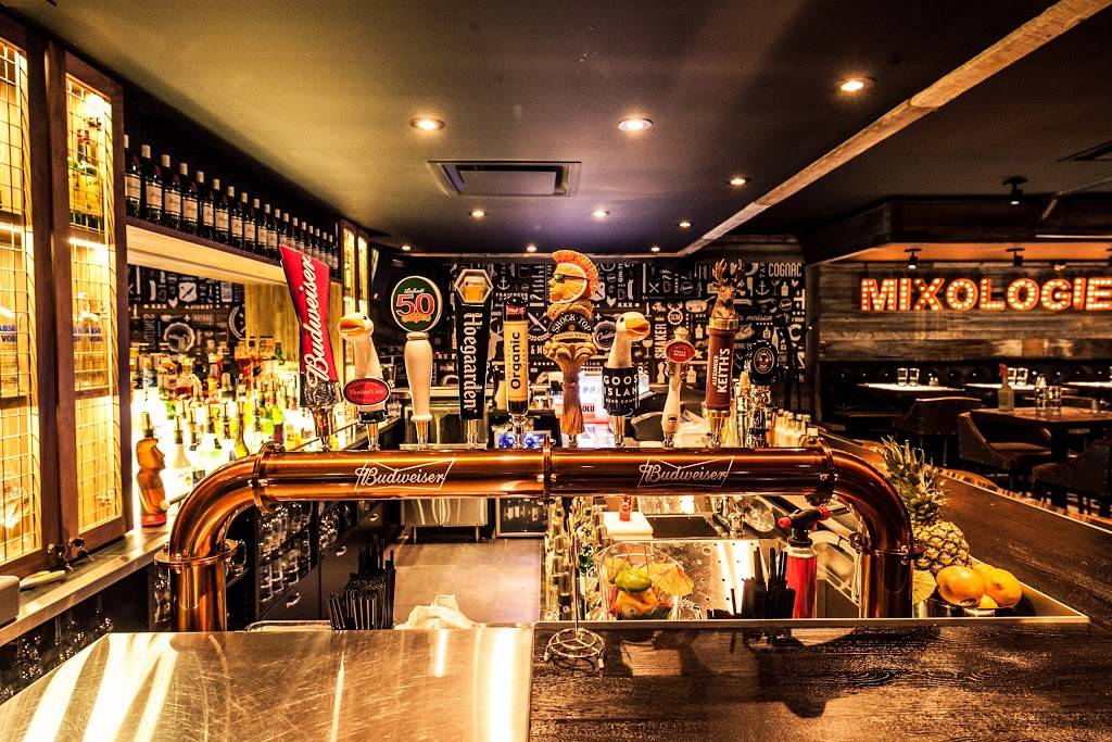 SHAKER Cuisine & Mixologie | restaurant | 3695 Rue de lHêtrière #250, Saint-Augustin-de-Desmaures, QC G3A 2Z5, Canada | 4188728885 OR +1 418-872-8885