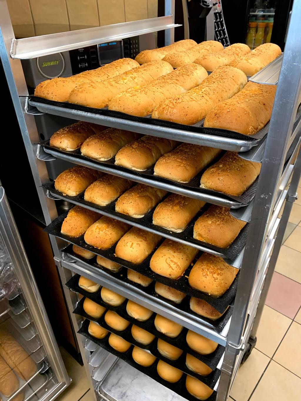 Subway | restaurant | Carnegie Square Plaza, 120 Thames St N, Ingersoll, ON N5C 4B1, Canada | 5194257827 OR +1 519-425-7827