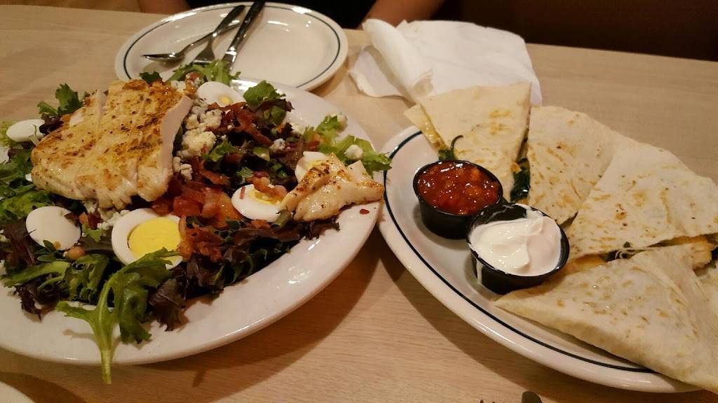 IHOP | bakery | 72363 CA-111, Palm Desert, CA 92260, USA | 7606743125 OR +1 760-674-3125