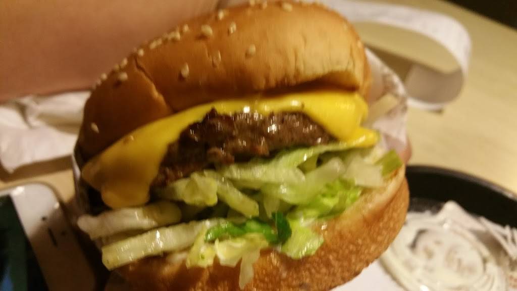 The Habit Burger Grill | meal takeaway | 7221 Van Nuys Blvd, Van Nuys, CA 91405, USA | 8187817057 OR +1 818-781-7057