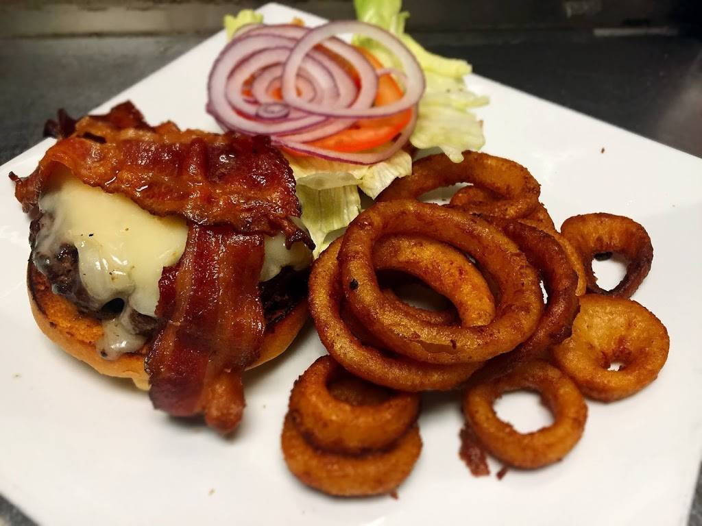 Seven Sports Bar & Grille | restaurant | 14 E Franklin St, New Freedom, PA 17349, USA | 7177598707 OR +1 717-759-8707