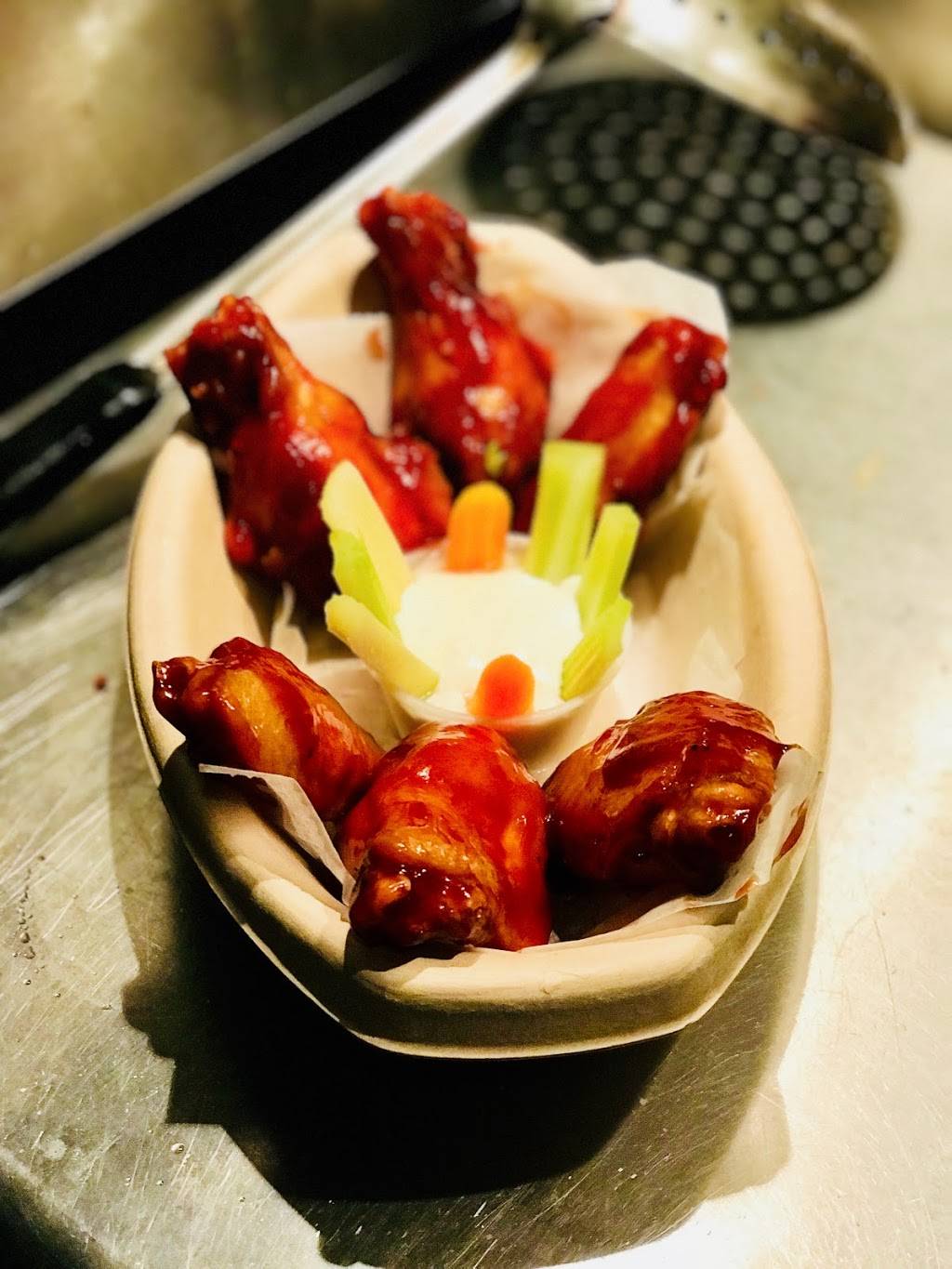 Gold Sounds Bar | restaurant | 44 Wilson Ave, Brooklyn, NY 11237, USA | 7186180686 OR +1 718-618-0686