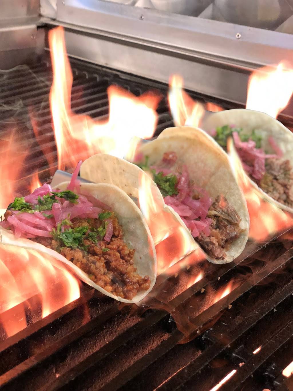 Gina’s Antojitos Food Truck | restaurant | 16509 National Pike, Hagerstown, MD 21740, USA | 3015800277 OR +1 301-580-0277