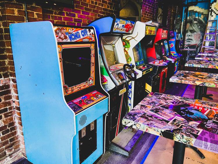 PLAY Arcade | restaurant | 34 Union St, New Bedford, MA 02740, USA | 7742027358 OR +1 774-202-7358