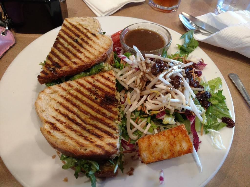 Black Cow Cafe | cafe | 2219 Honolulu Ave, Montrose, CA 91020, USA | 8189575282 OR +1 818-957-5282