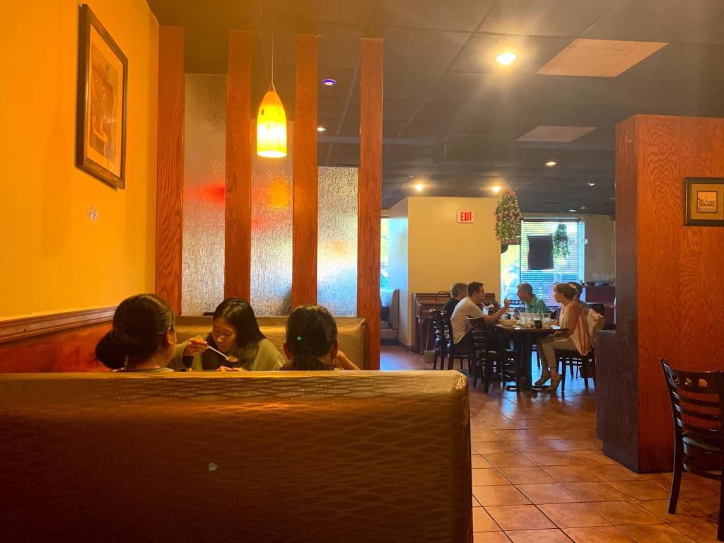 Chin Hills Restaurant | restaurant | 2756 Elmwood Ave, Buffalo, NY 14217, USA | 7168778880 OR +1 716-877-8880