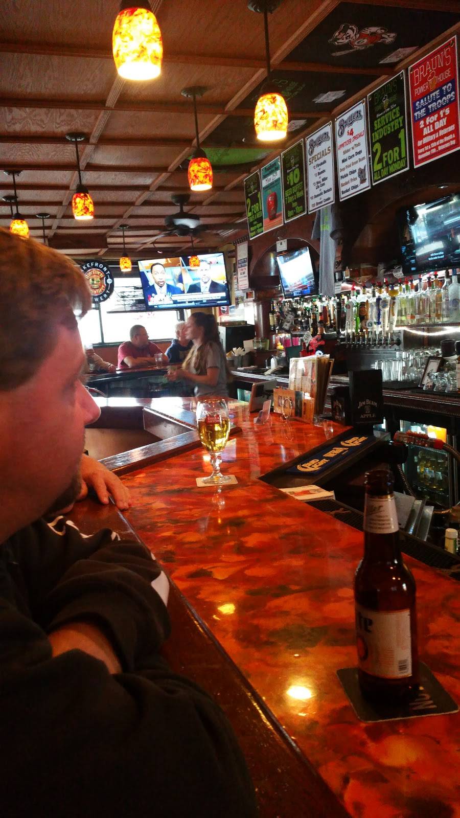 Brauns Power House | restaurant | 7100 W National Ave, West Allis, WI 53227, USA | 4144558700 OR +1 414-455-8700